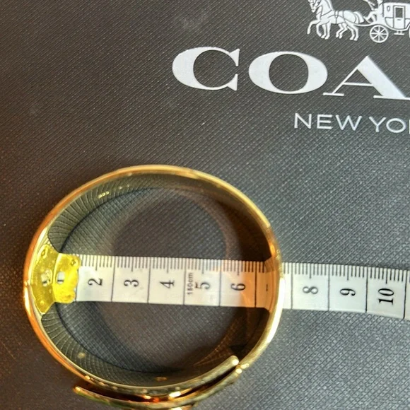 Coach opening turnlock Hinged Bracelet - Picture 9 of 9